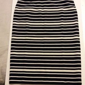 New Loft black white stripped midi skirt size M